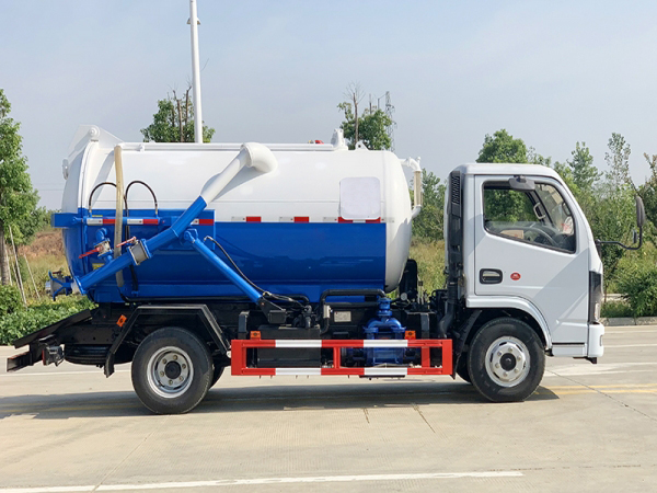 國六小多利卡 5方 吸污車 國六小多利卡 5方 吸污車