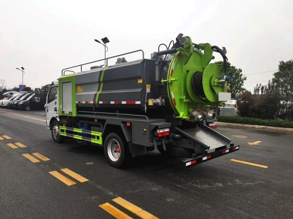 東風(fēng)大多利卡10方清洗吸污 東風(fēng)大多利卡10方清洗吸污