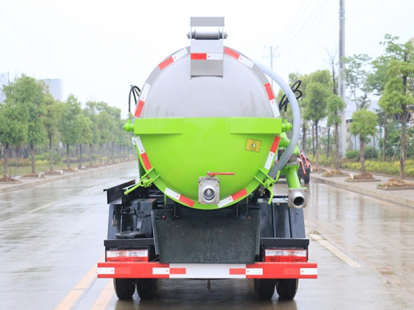 國(guó)六小福瑞卡 5方 吸污車 國(guó)六小福瑞卡 5方 吸污車