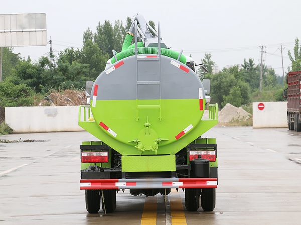 國六 東風(fēng)小福瑞卡 5方吸糞車 國六 東風(fēng)小福瑞卡 5方吸糞車