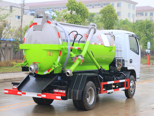 國(guó)六小福瑞卡 5方 吸污車 國(guó)六小福瑞卡 5方 吸污車