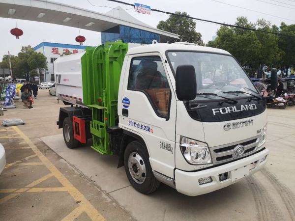 福田小卡之星2掛桶式垃圾車(chē)（4方）