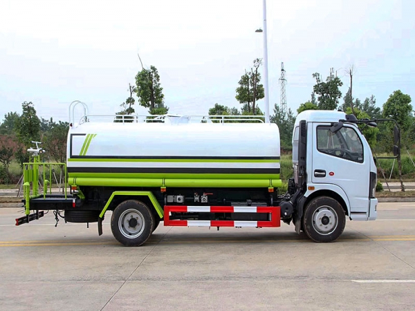 國六東風大多利卡 9.2噸灑水車 國六東風大多利卡 9.2噸灑水車