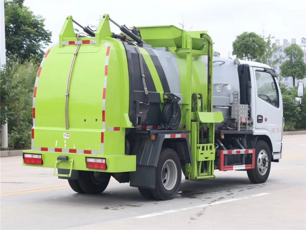 國(guó)六東風(fēng)小多利卡 4.5方 餐廚垃圾車 國(guó)六東風(fēng)小多利卡 4.5方 餐廚垃圾車