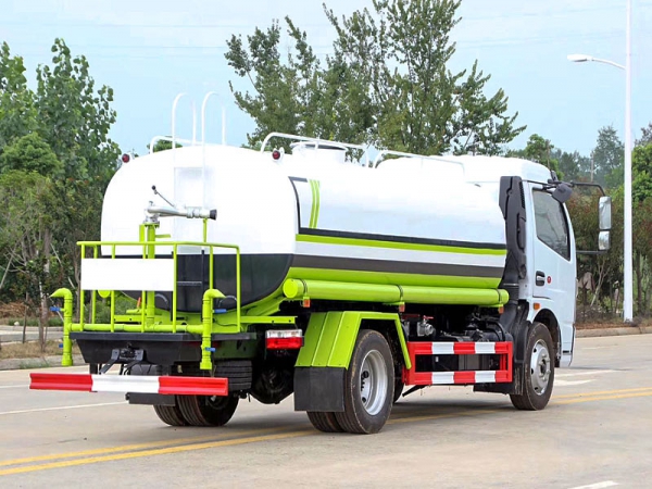 國六東風大多利卡 9.2噸灑水車 國六東風大多利卡 9.2噸灑水車