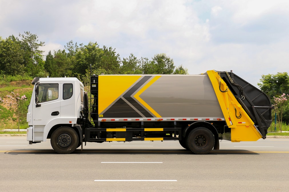 東風(fēng)錦程17方壓縮式垃圾車(chē)