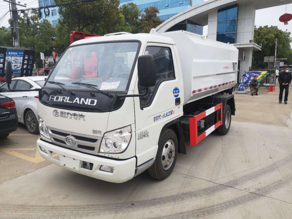 福田小卡之星2掛桶式垃圾車(chē)（4方）