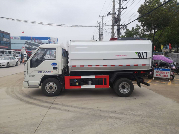 福田小卡之星2掛桶式垃圾車(chē)（4方）