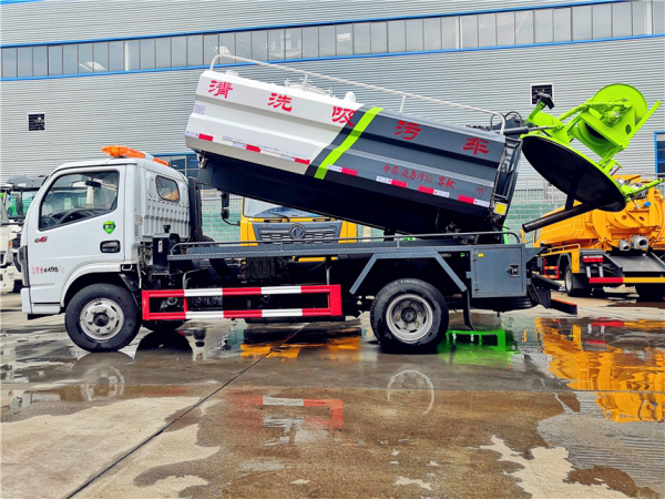 國六東風(fēng)小多利卡4+2方清洗吸污車 國六東風(fēng)小多利卡4+2方清洗吸污車