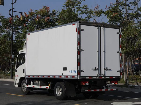 國(guó)六陜汽德龍160馬力冷藏車(chē) 國(guó)六陜汽德龍160馬力冷藏車(chē)