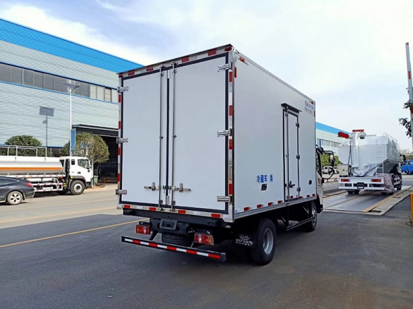 國(guó)六重汽豪沃冷藏車 國(guó)六重汽豪沃冷藏車