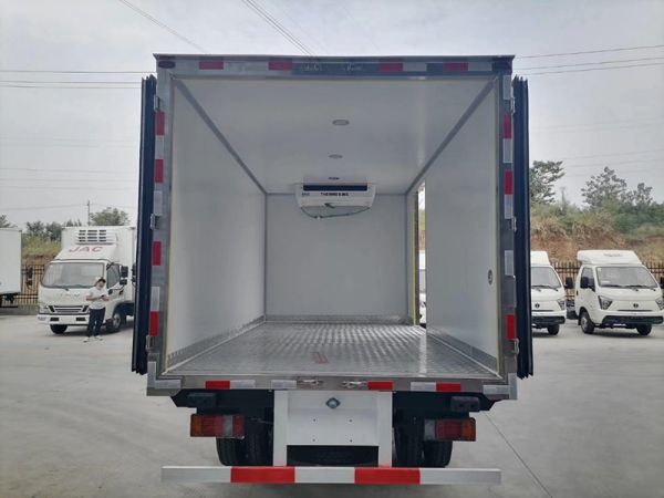 五十鈴國六排放~KV100冷藏車 五十鈴國六排放~KV100冷藏車