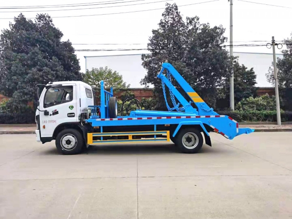 國(guó)六多利卡D7 福瑞卡F7擺臂式垃圾車(chē)