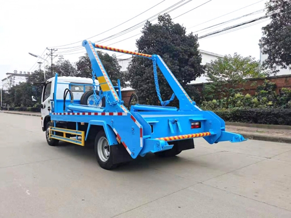 國(guó)六多利卡D7 福瑞卡F7擺臂式垃圾車(chē)