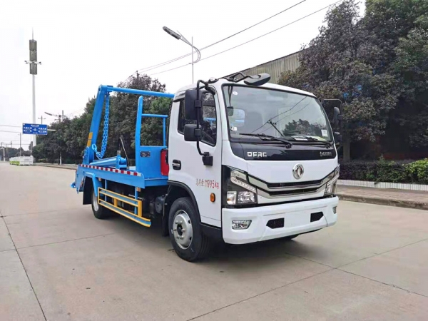 國(guó)六多利卡D7 福瑞卡F7擺臂式垃圾車(chē)