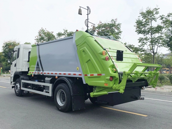 12方比亞迪T8純電動(dòng)壓縮垃圾車(chē)